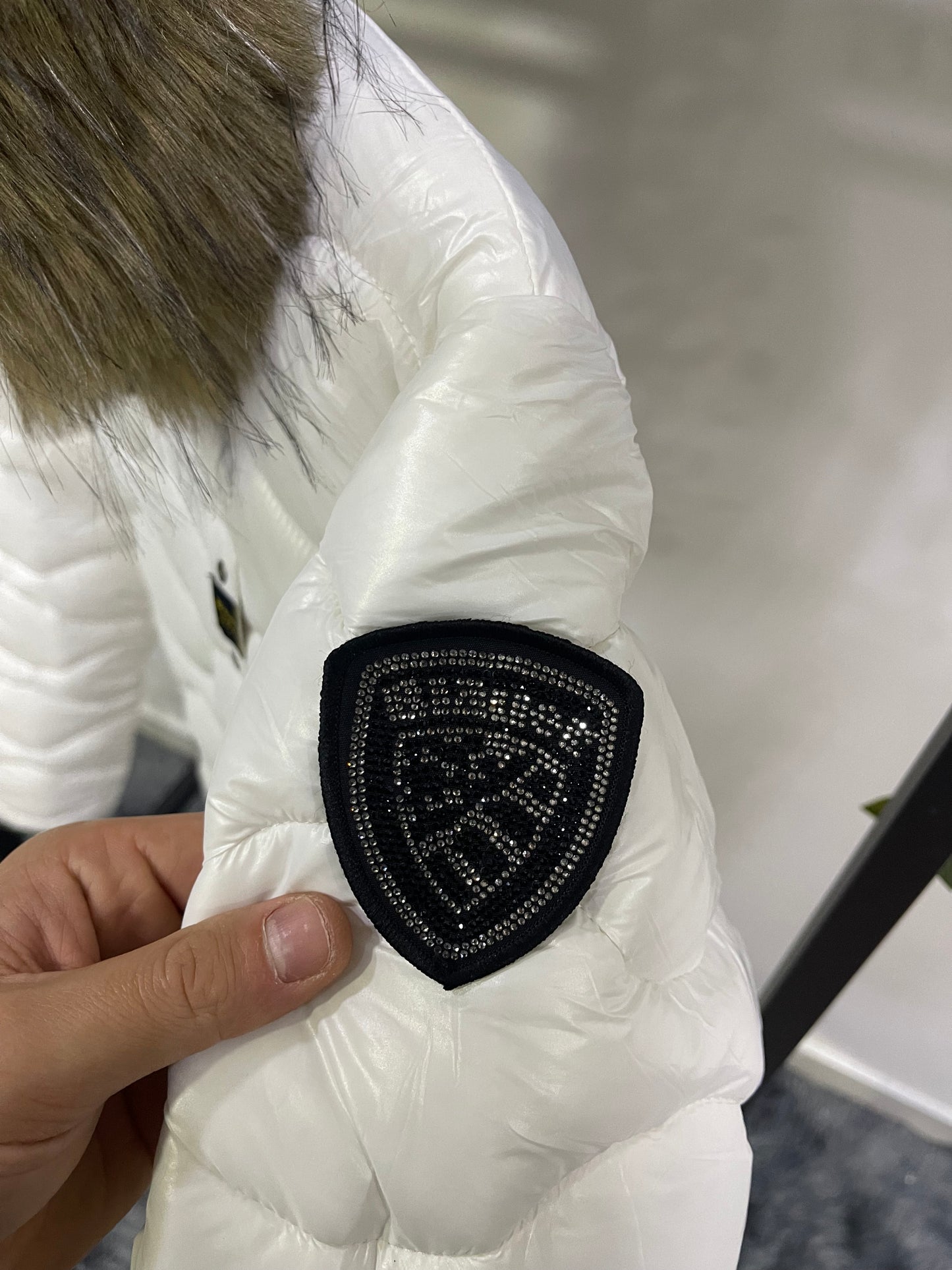 Blauer Donna con Pelliccia