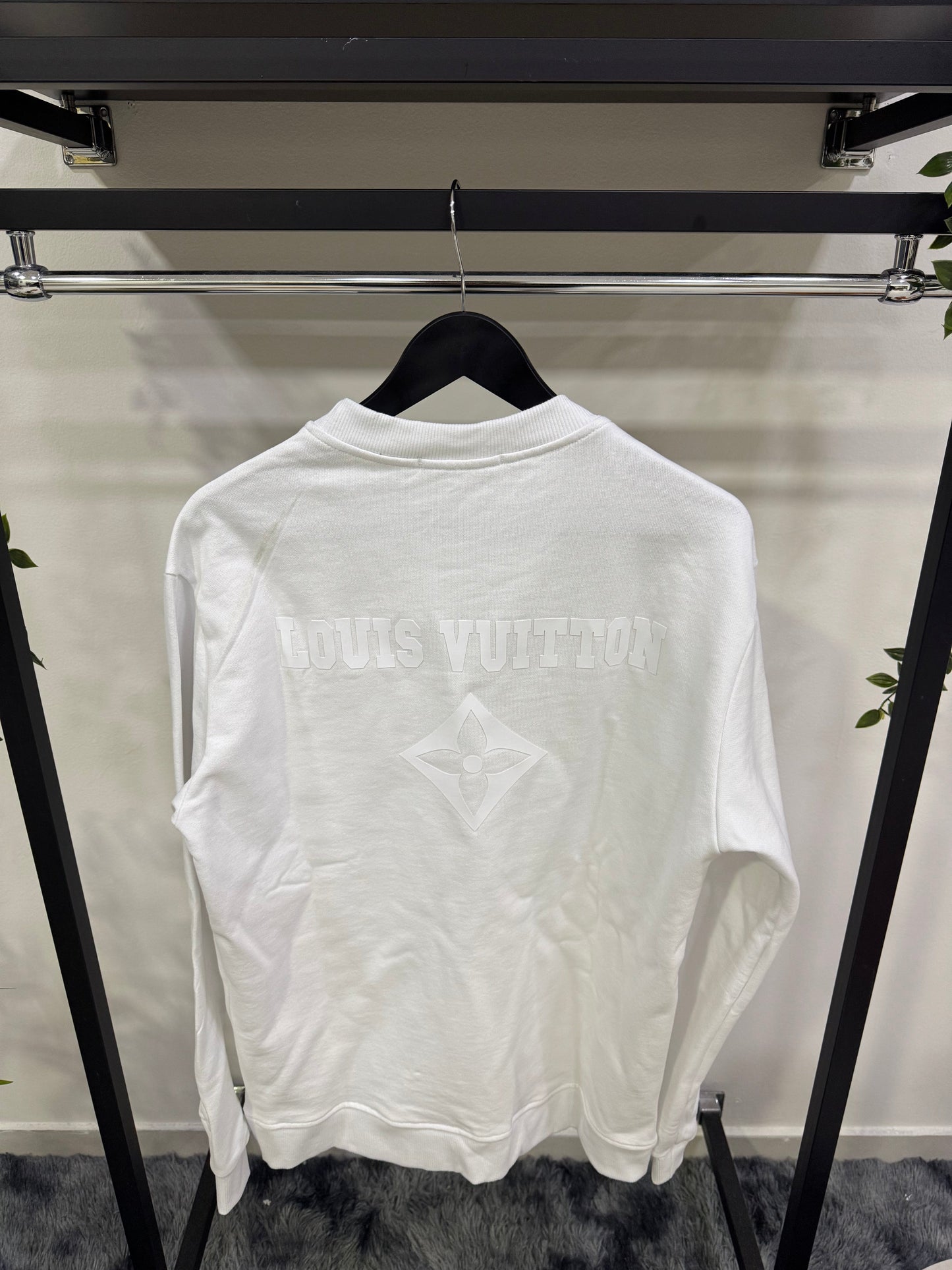 Felpa girocollo con logo tono su tono LV