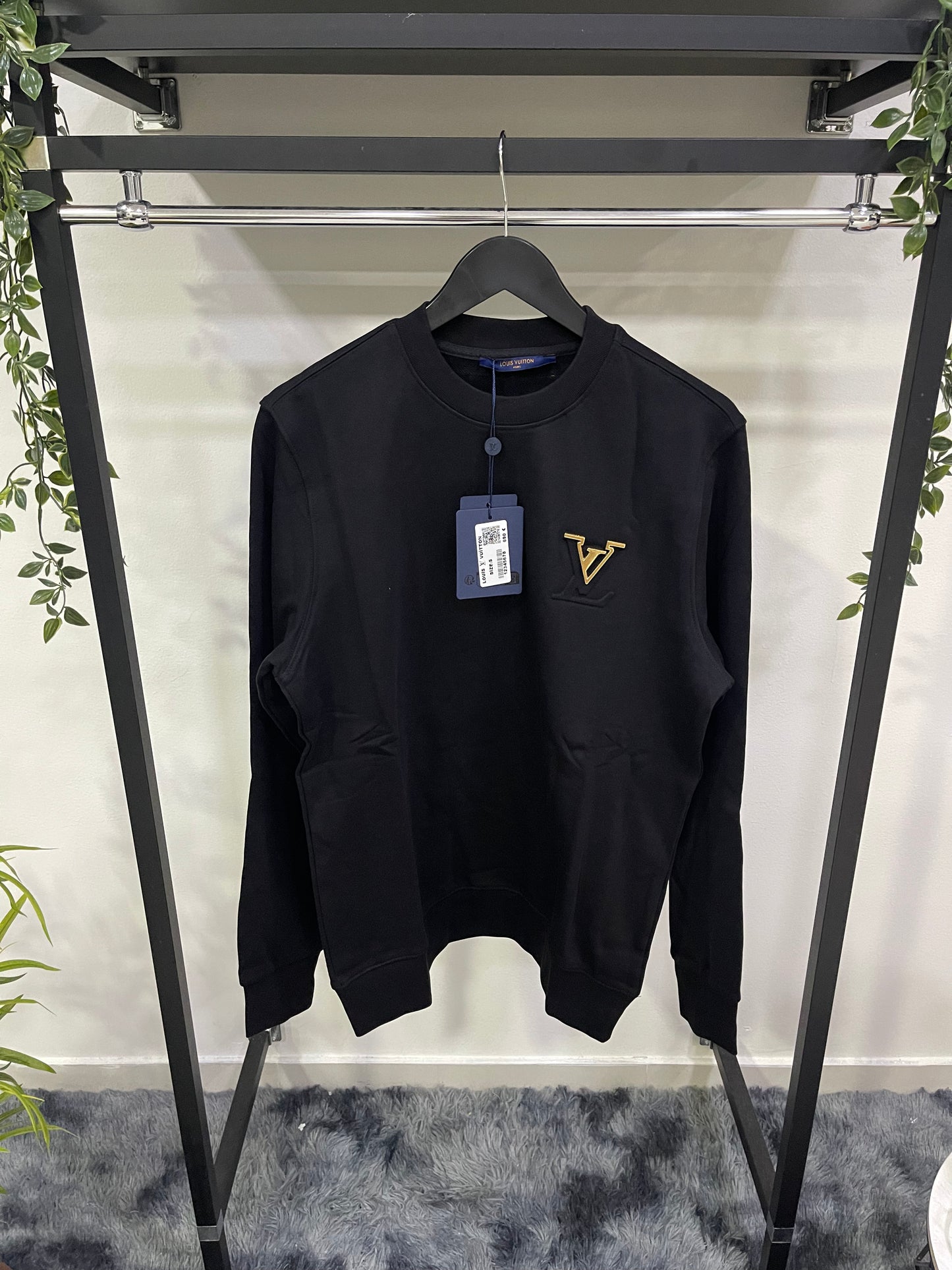 Felpa girocollo LV con logo in oro