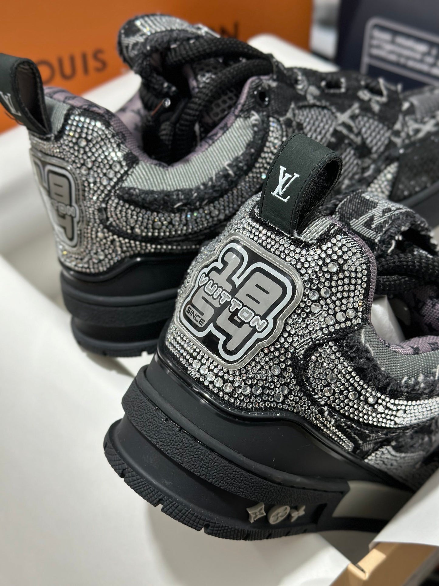 Sneakers LV Skate Swarovski